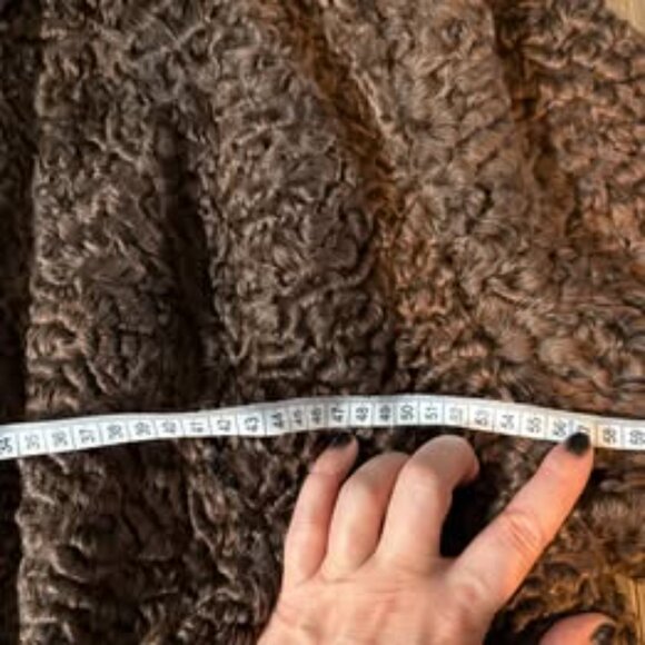 Élégant manteau vintage réversible – fourrure karakul & cuir chocolat - Picture 3 of 10